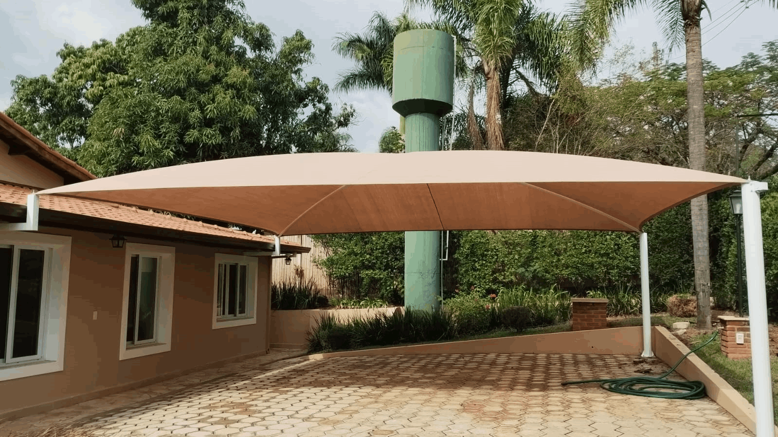 fotos dos serviços de coberturas, sobrites, cobertua em telhas galvanizadas e termoacústicas, carport solar